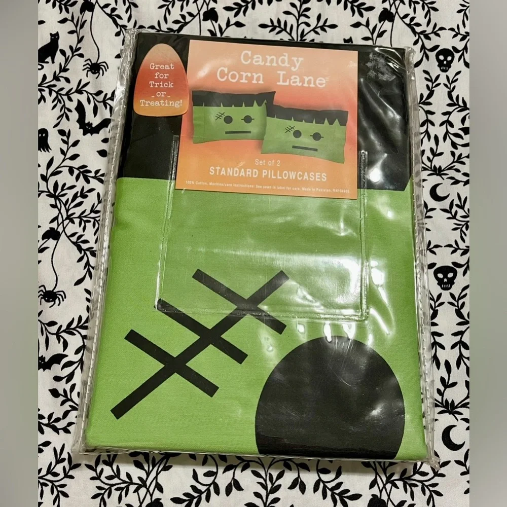Candy Corn Lane Halloween Frankenstein Monster Standard Pillow Case Set Rare - Picture 2 of 3